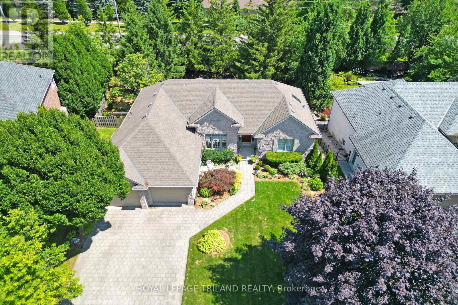 Property at 26 BUTTERNUT LANE image 2