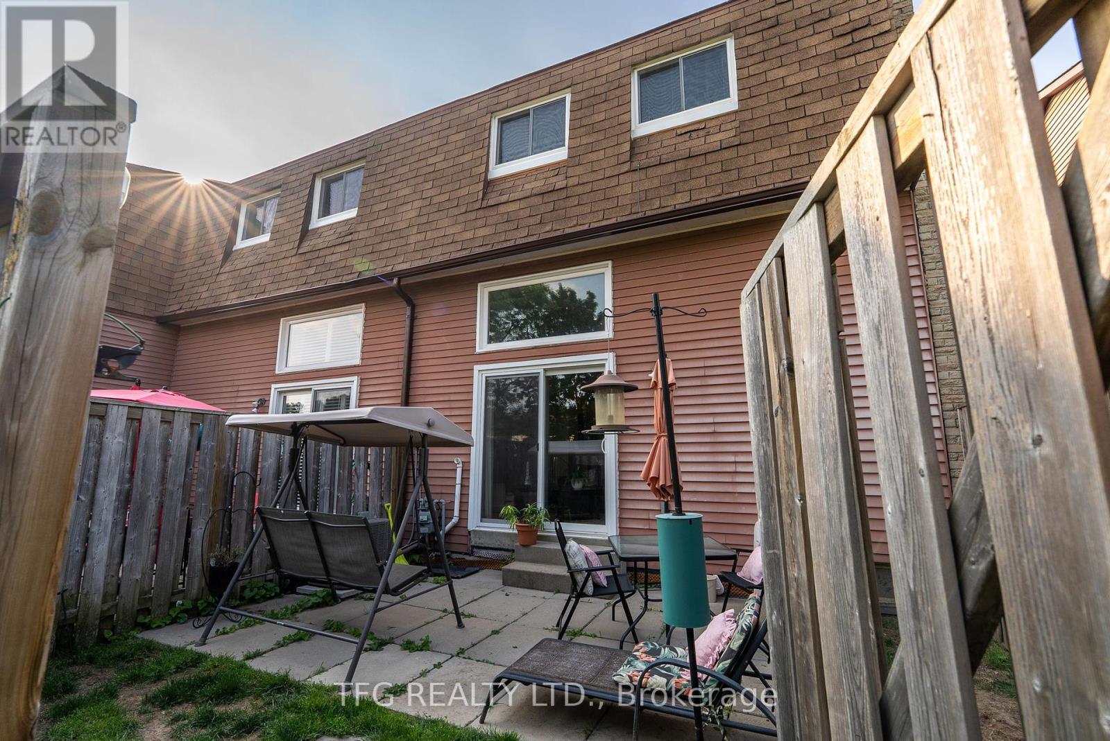 Property at 45 - 222 PEARSON STREET image 5