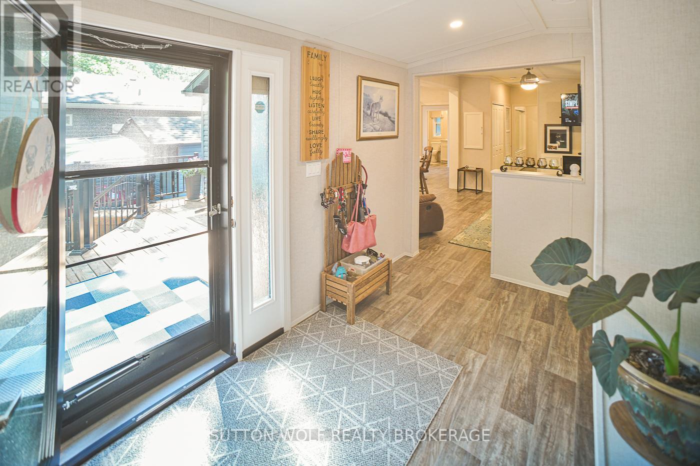 32 - 22790 Amiens Road, Middlesex Centre, Ontario  N0L 1R0 - Photo 10 - X12300411