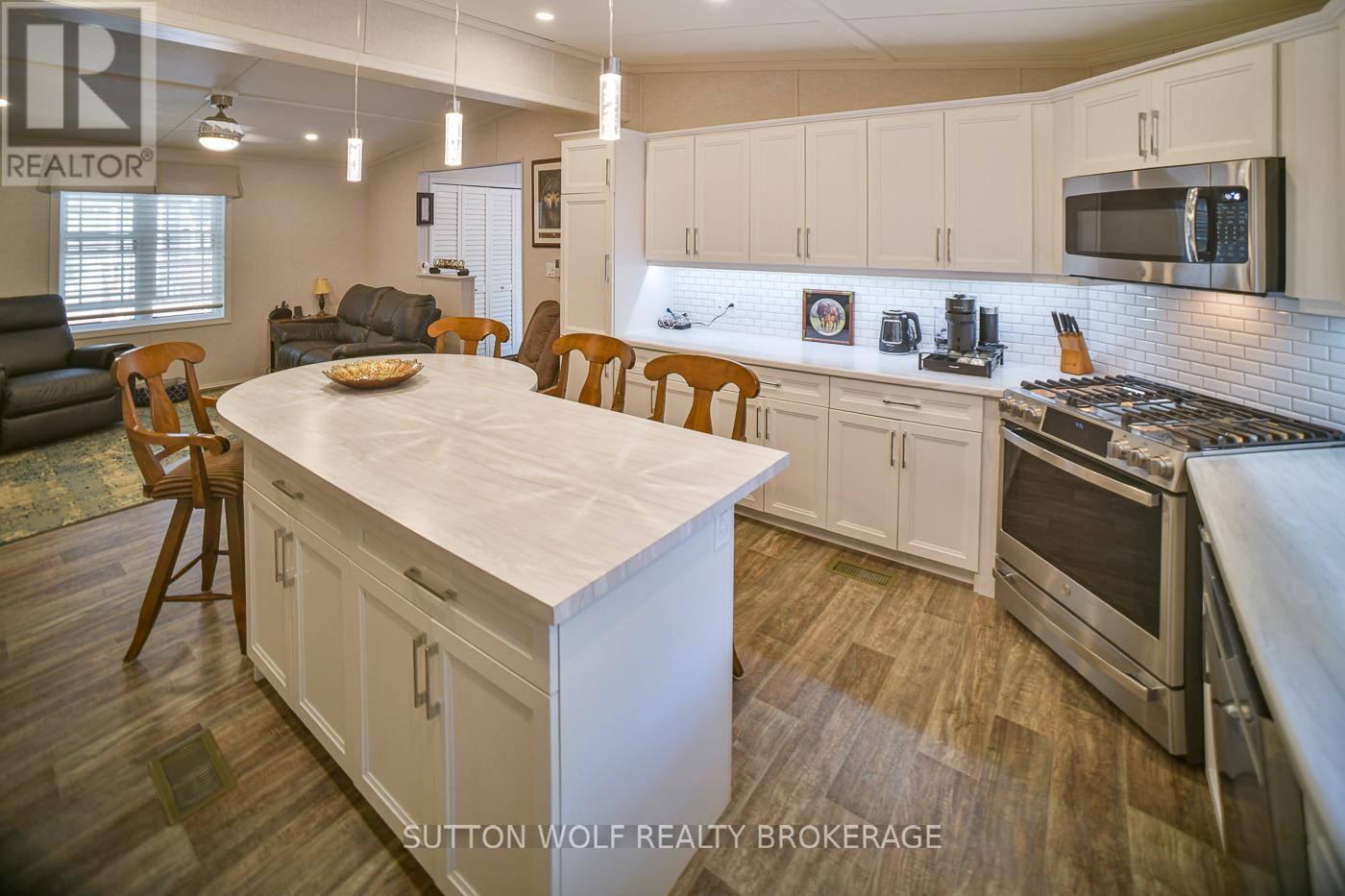 32 - 22790 Amiens Road, Middlesex Centre, Ontario  N0L 1R0 - Photo 18 - X12300411