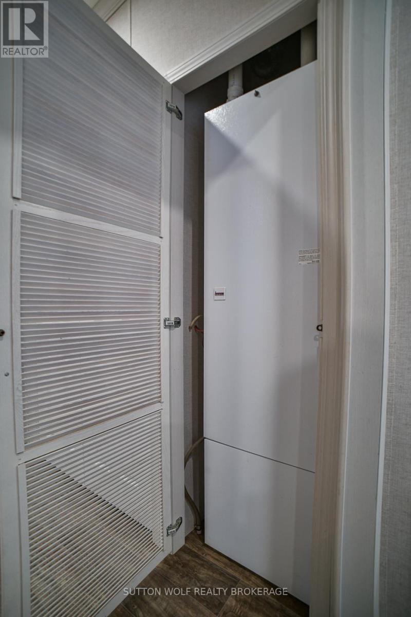 32 - 22790 Amiens Road, Middlesex Centre, Ontario  N0L 1R0 - Photo 28 - X12300411