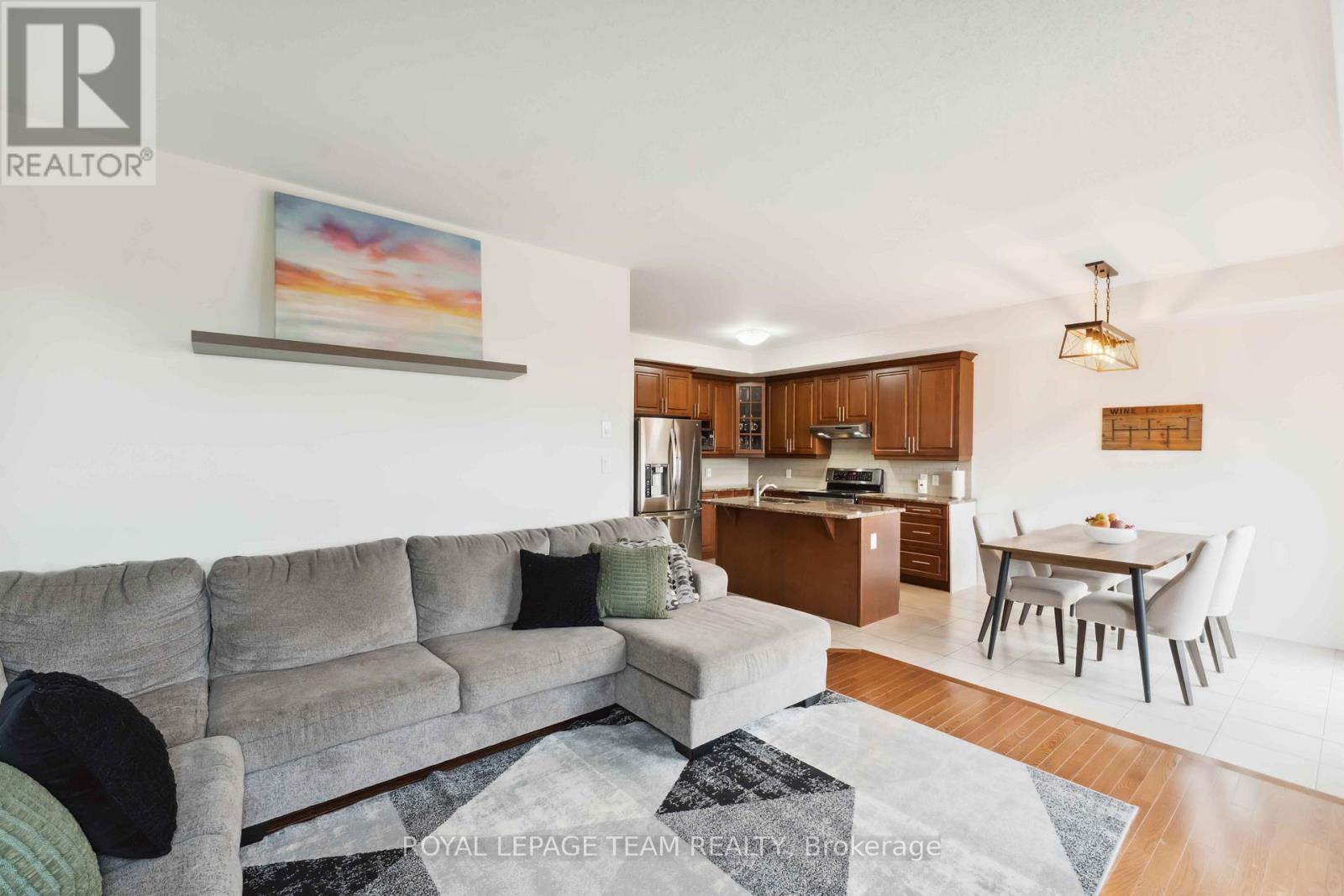 52 Tapadero Avenue, Ottawa, Ontario  K2V 0E1 - Photo 12 - X12300404