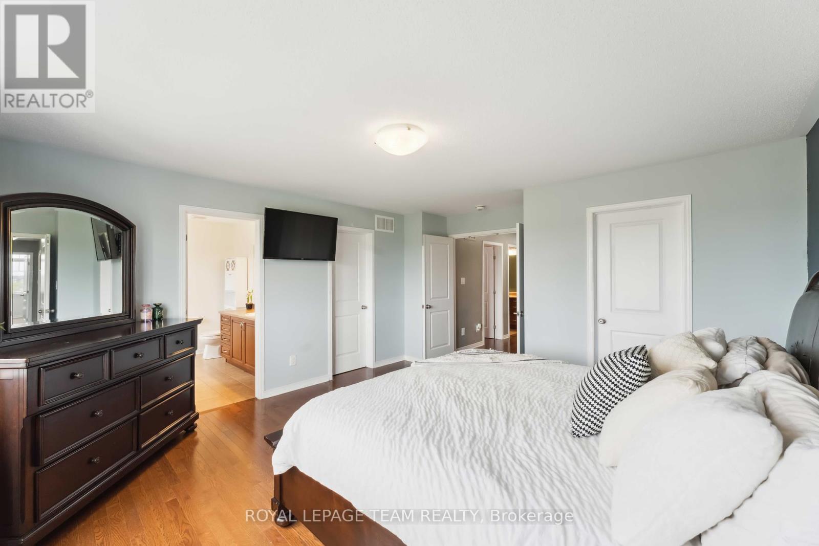 52 Tapadero Avenue, Ottawa, Ontario  K2V 0E1 - Photo 21 - X12300404