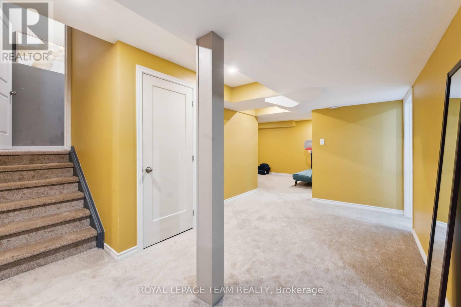 52 Tapadero Avenue, Ottawa, Ontario  K2V 0E1 - Photo 35 - X12300404