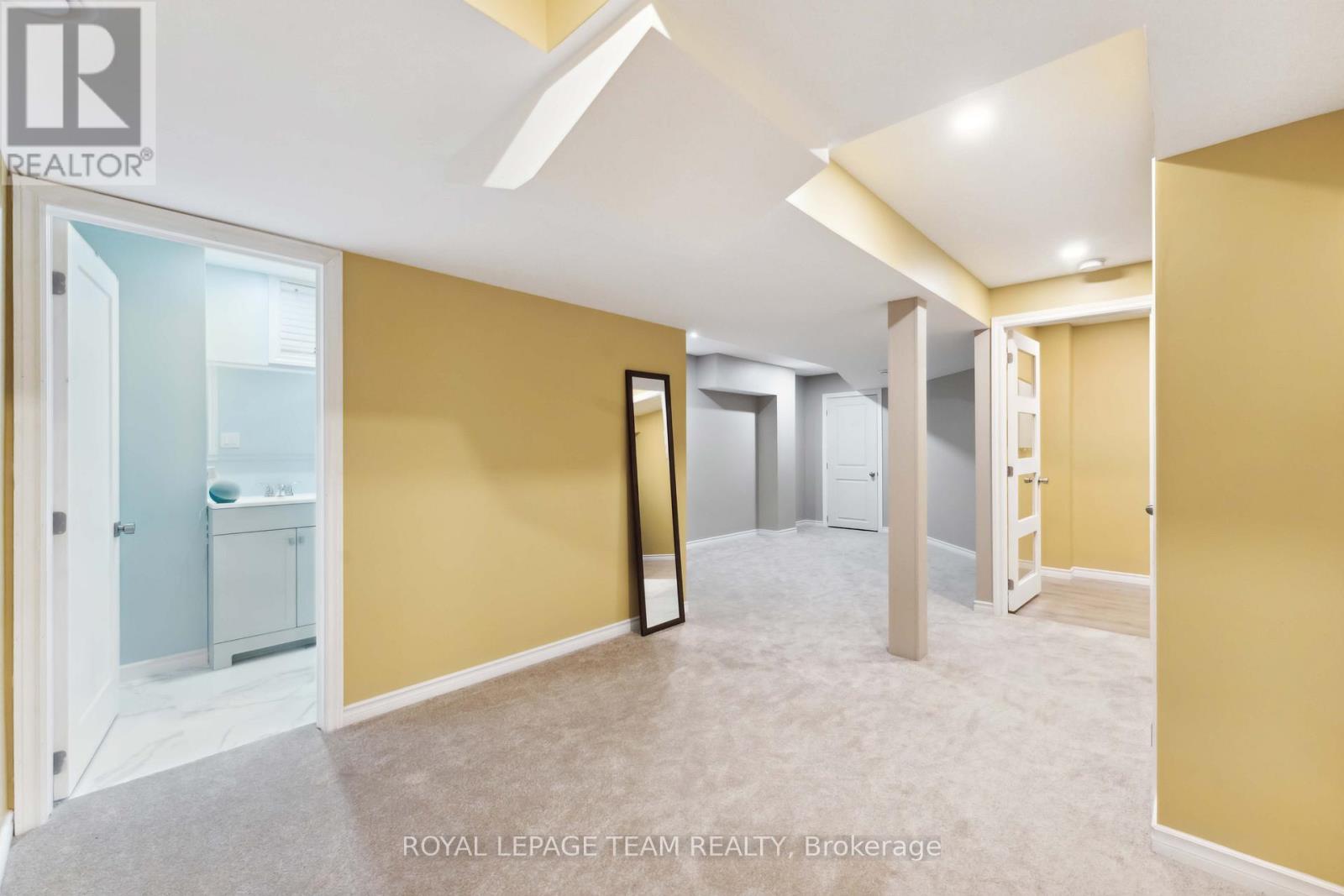 52 Tapadero Avenue, Ottawa, Ontario  K2V 0E1 - Photo 40 - X12300404