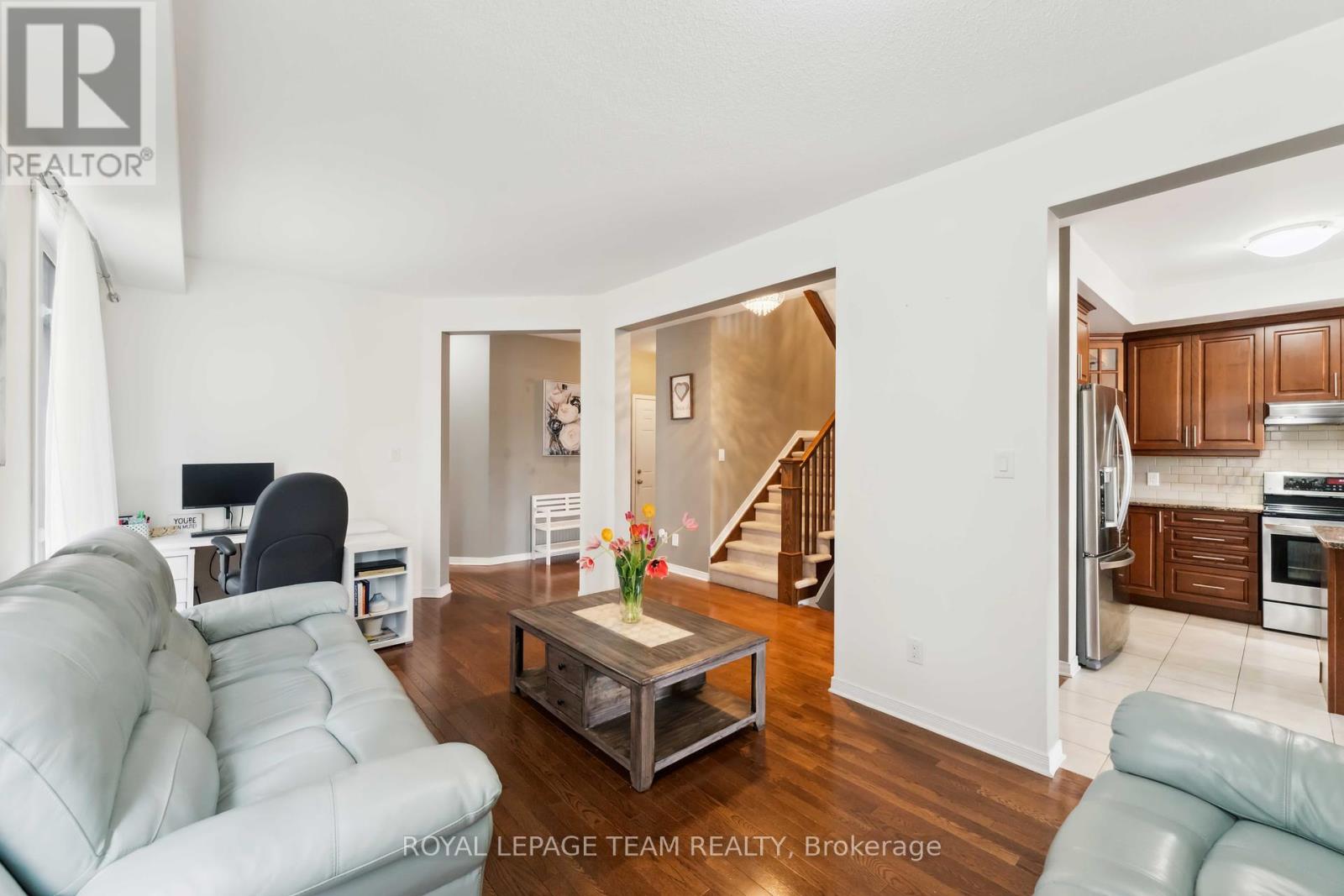 52 Tapadero Avenue, Ottawa, Ontario  K2V 0E1 - Photo 9 - X12300404