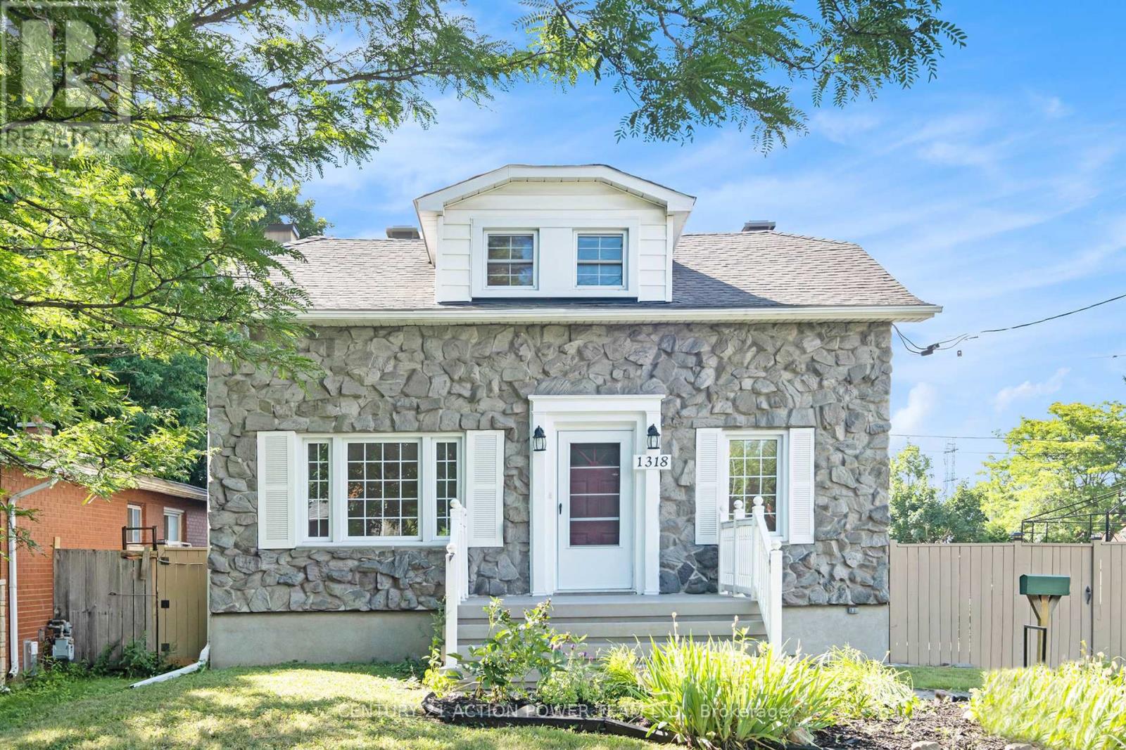 Property at 1318 BROOKLINE AVENUE image 2
