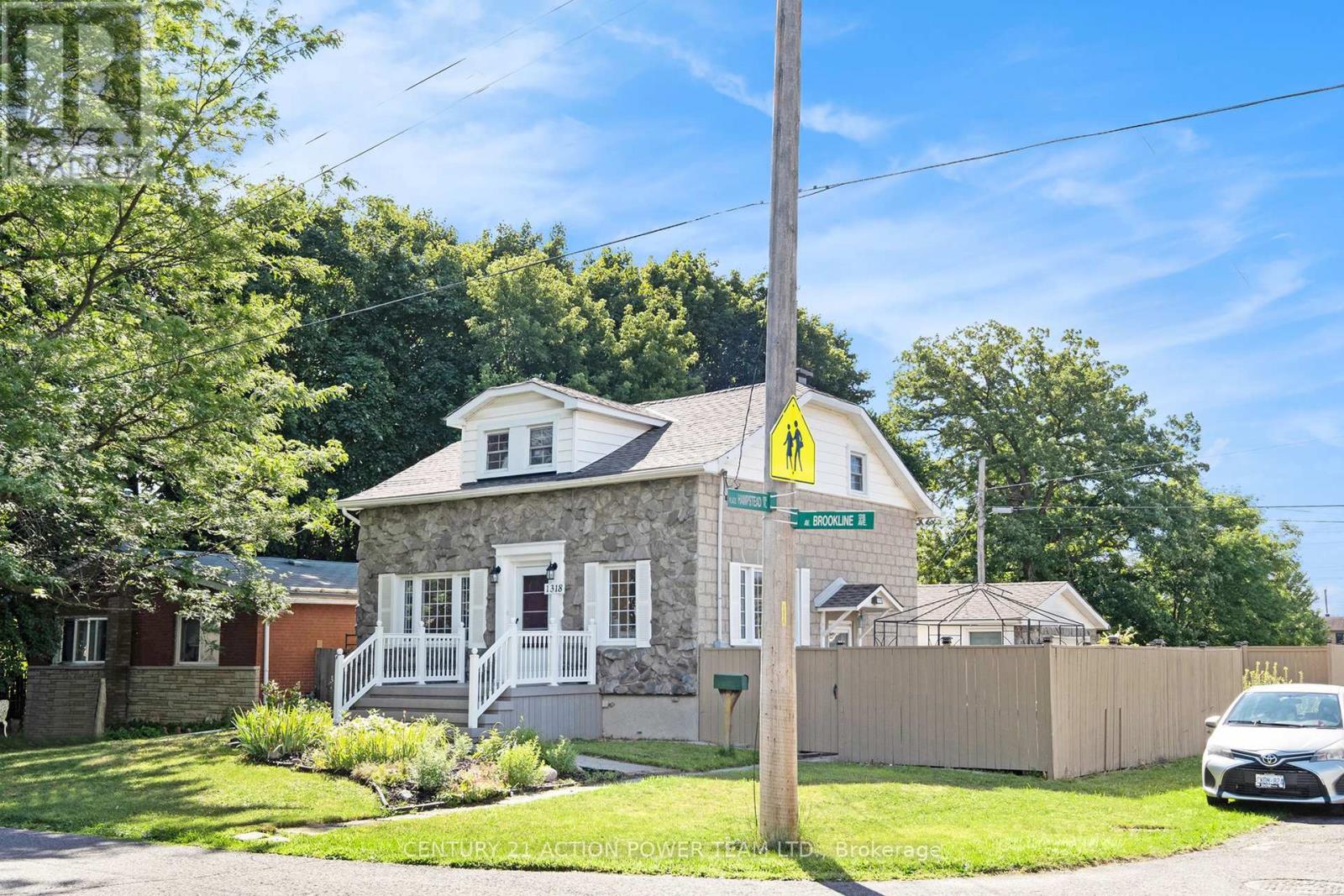 Property at 1318 BROOKLINE AVENUE image 3
