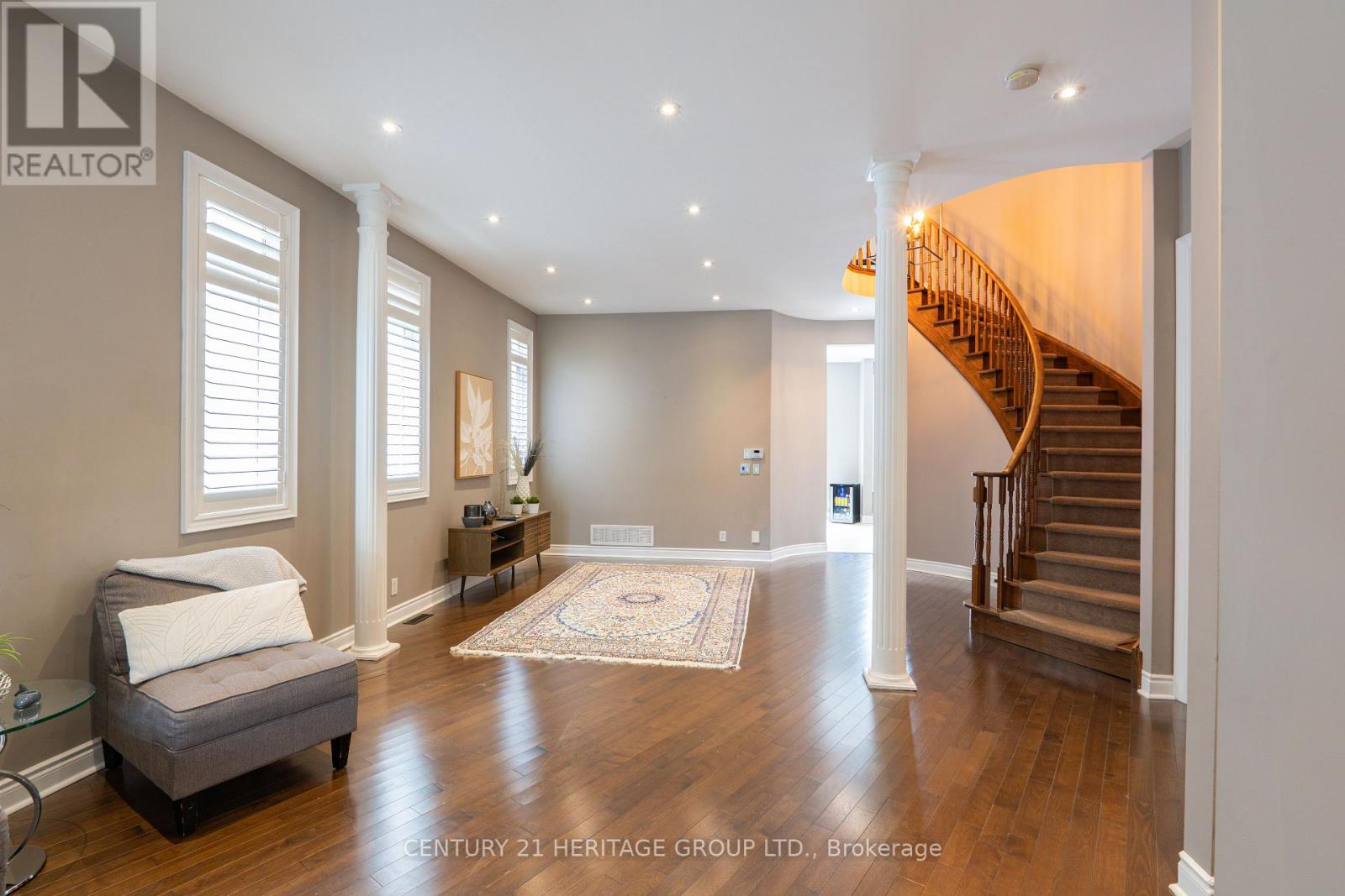 Property at 20 ALTUS PARK DRIVE image 2