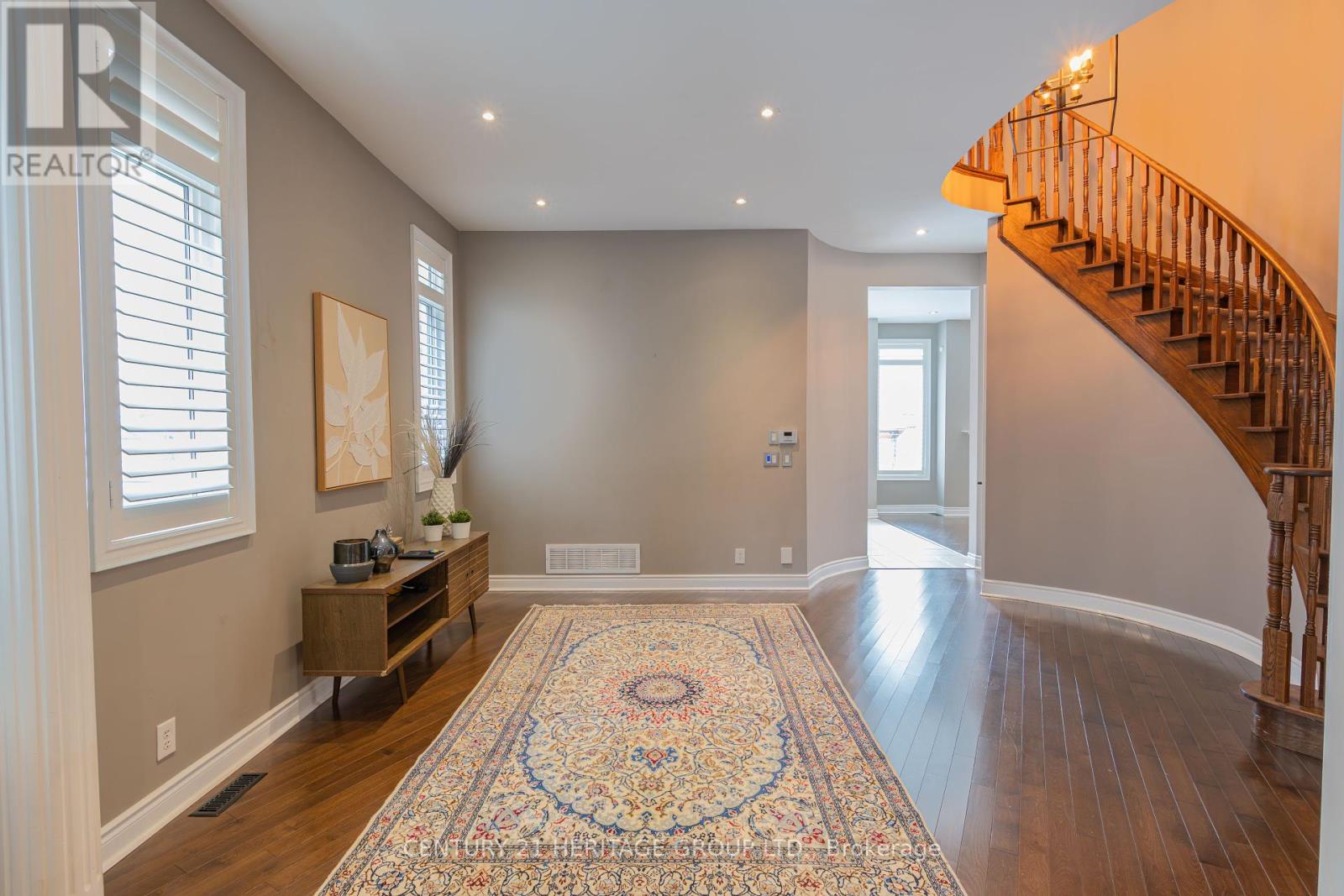 Property at 20 ALTUS PARK DRIVE image 4