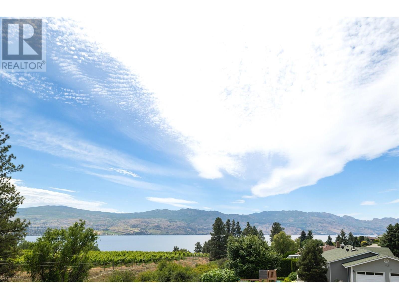 1049 Kelly Drive West Kelowna Photo 2 1049 Kelly Drive West Kelowna Photo 2