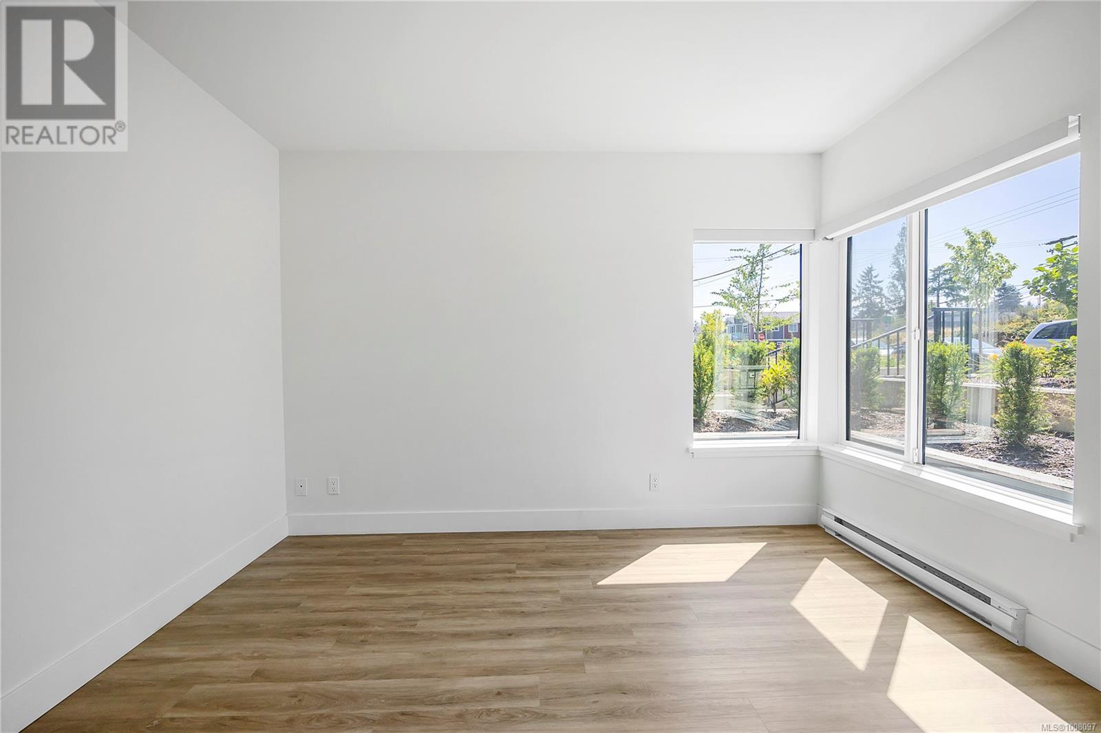 104 135 Haliburton St, Nanaimo, British Columbia  V9R 4V9 - Photo 8 - 1008097