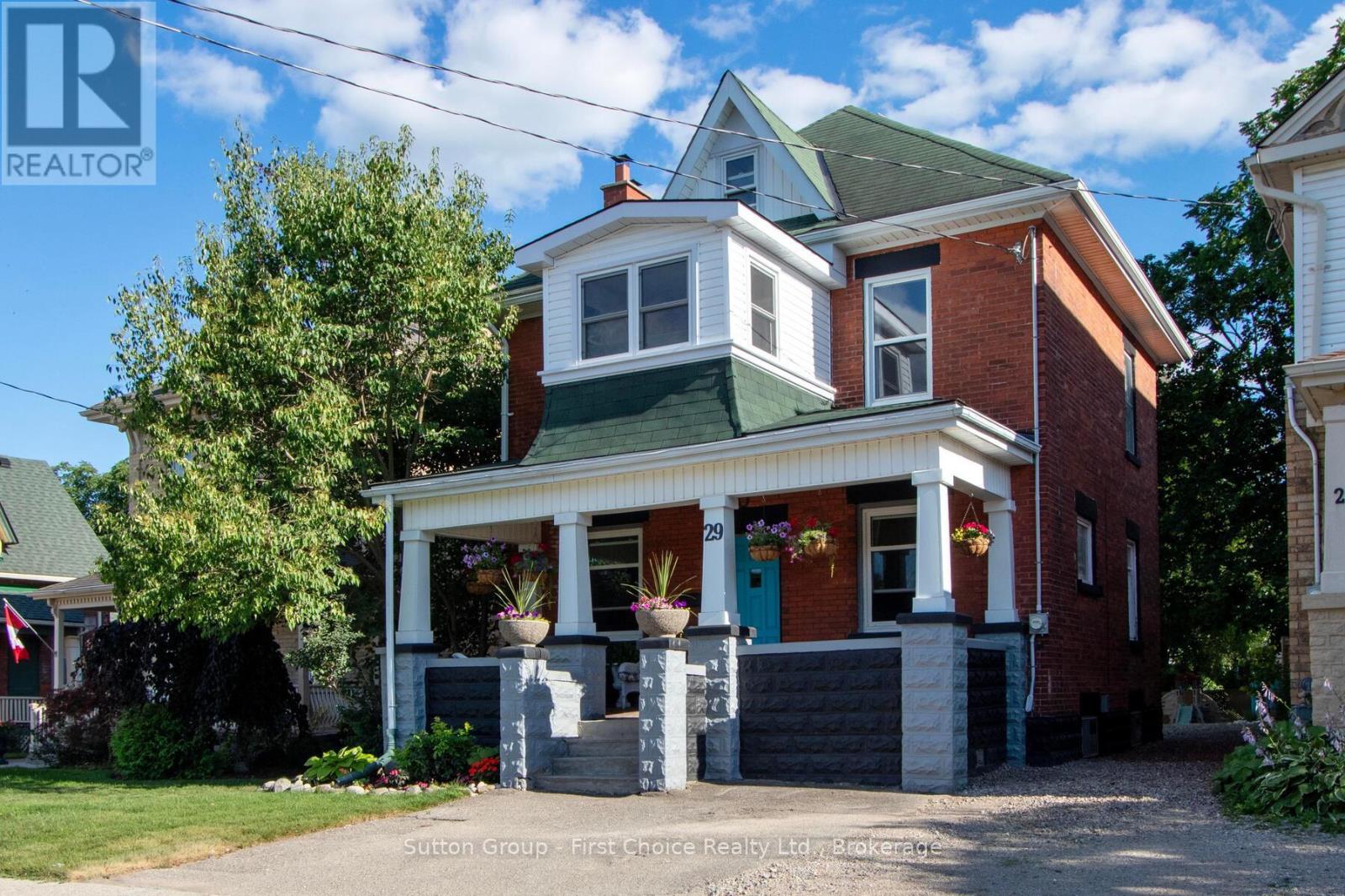 29 Grange Street, Stratford, Ontario  N5A 3P7 - Photo 3 - X12300482