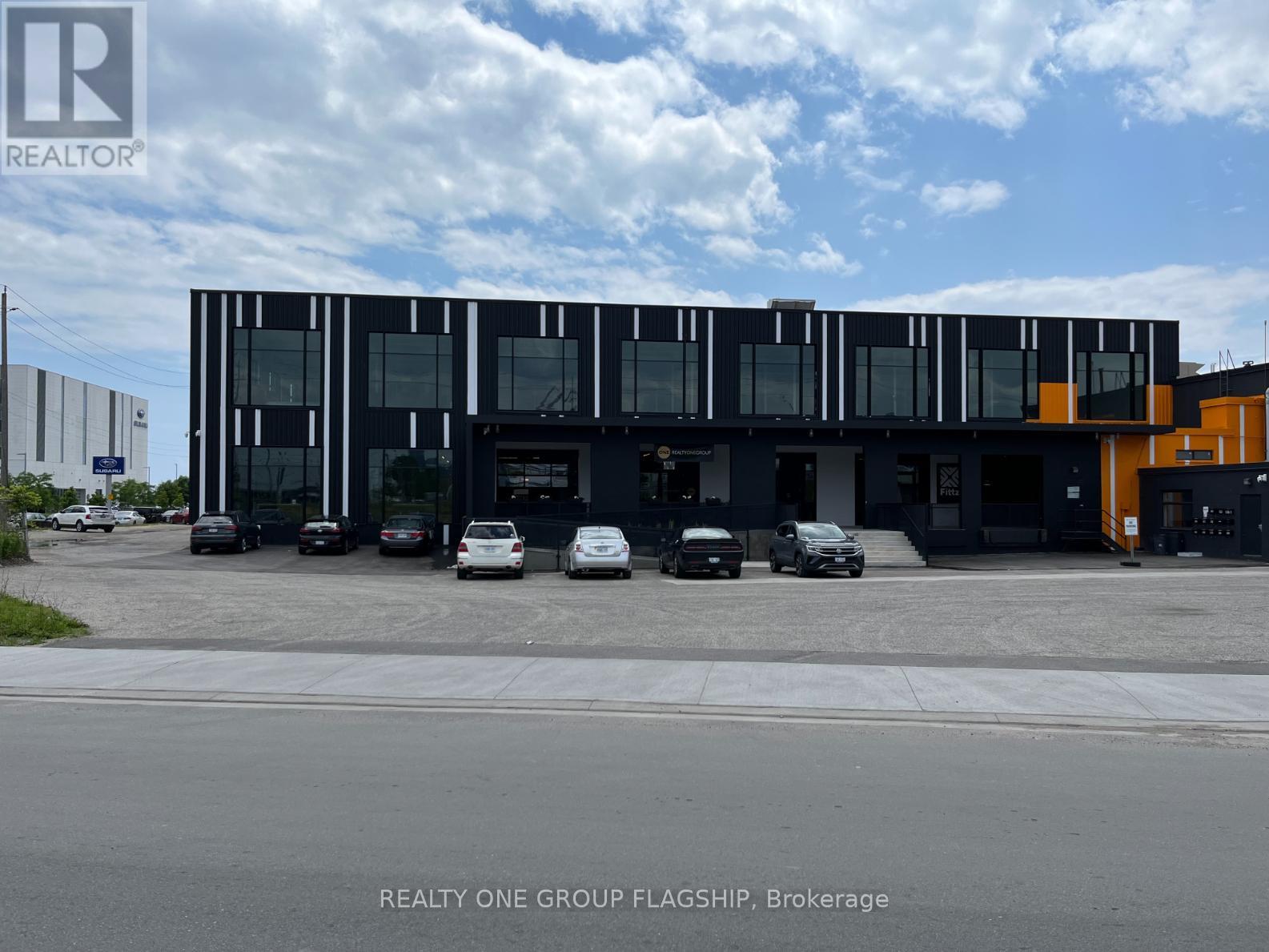 101-S5 - 1377 THE QUEENSWAY, Toronto, Ontario