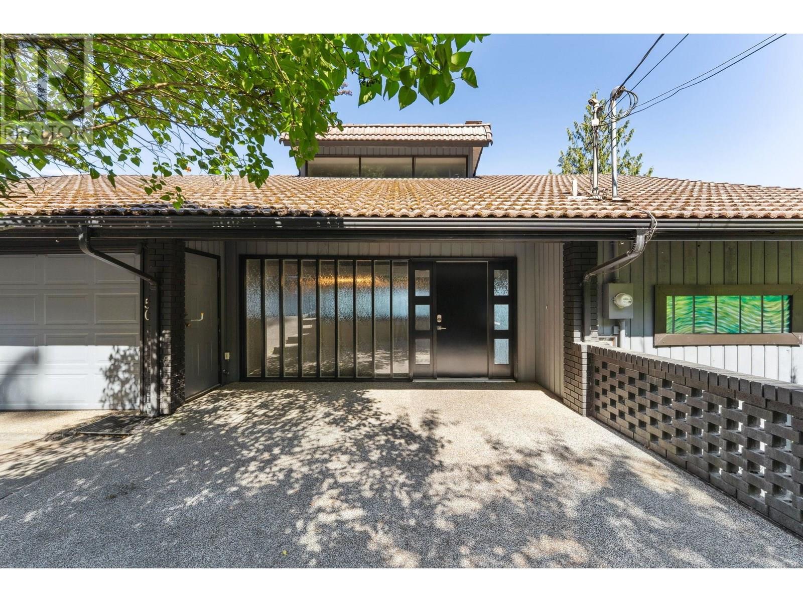 50 Panorama Road, Lions Bay, British Columbia  V0N 2E0 - Photo 3 - R3027958