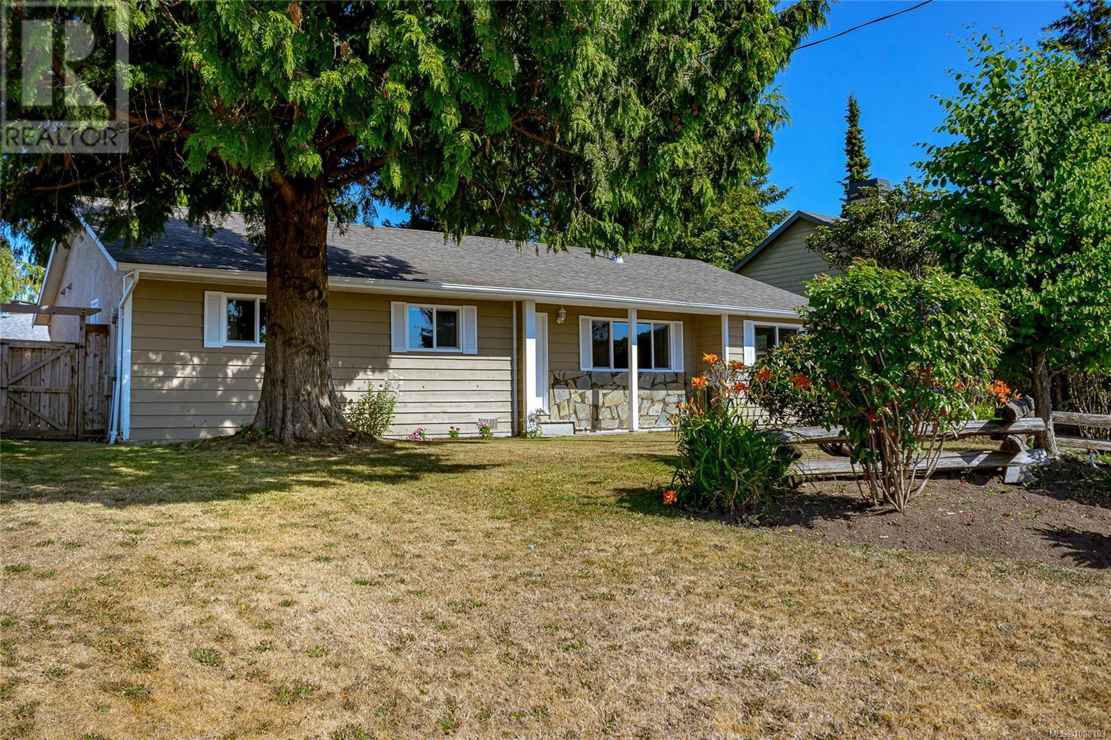 Property at 7840 Wallace Dr image 2