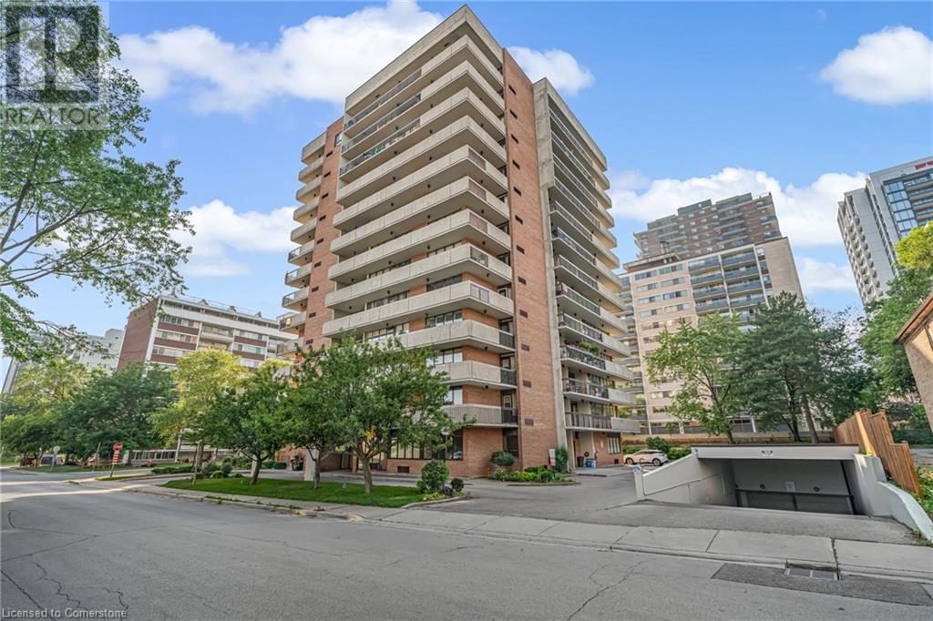 Property at 66 HIGH Street E Unit# 904 image 2