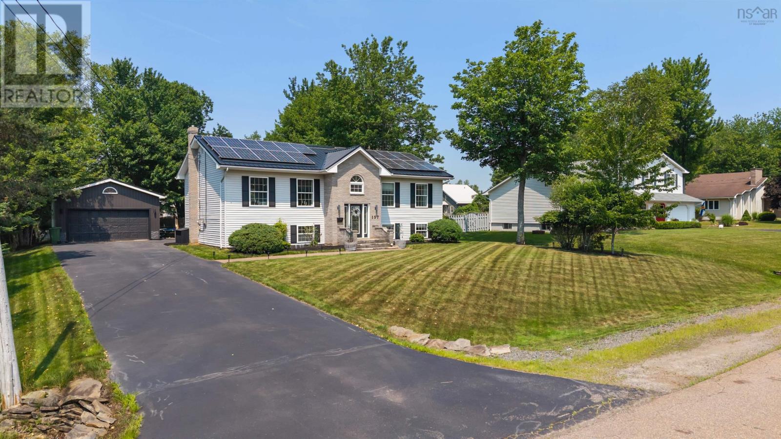 Property at 157 Meadowland Avenue image 1
