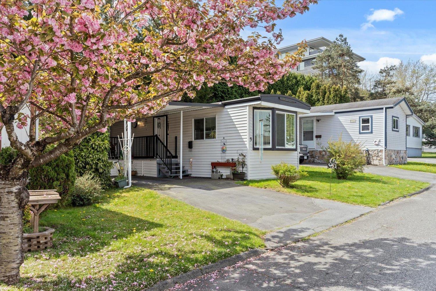 Property at 3 8220 KING GEORGE BOULEVARD image 1