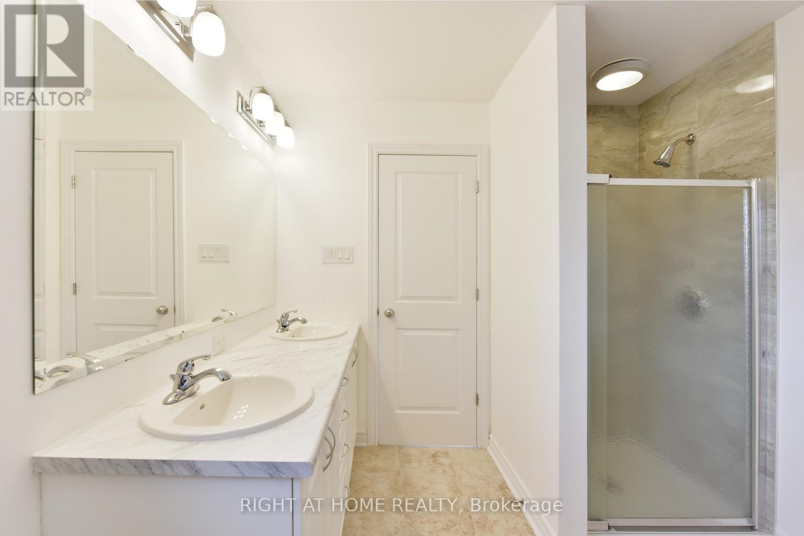 107 Westover Crescent, Ottawa, Ontario  K2T 0K6 - Photo 16 - X12300519
