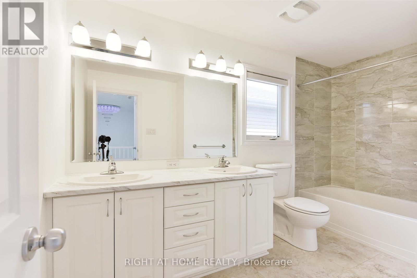 107 Westover Crescent, Ottawa, Ontario  K2T 0K6 - Photo 21 - X12300519