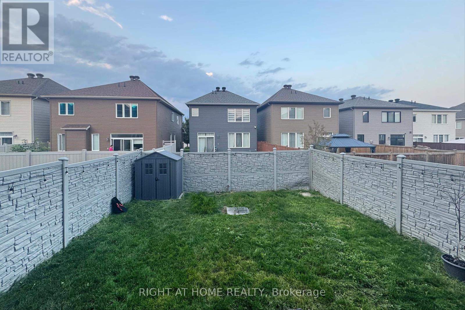 107 Westover Crescent, Ottawa, Ontario  K2T 0K6 - Photo 24 - X12300519
