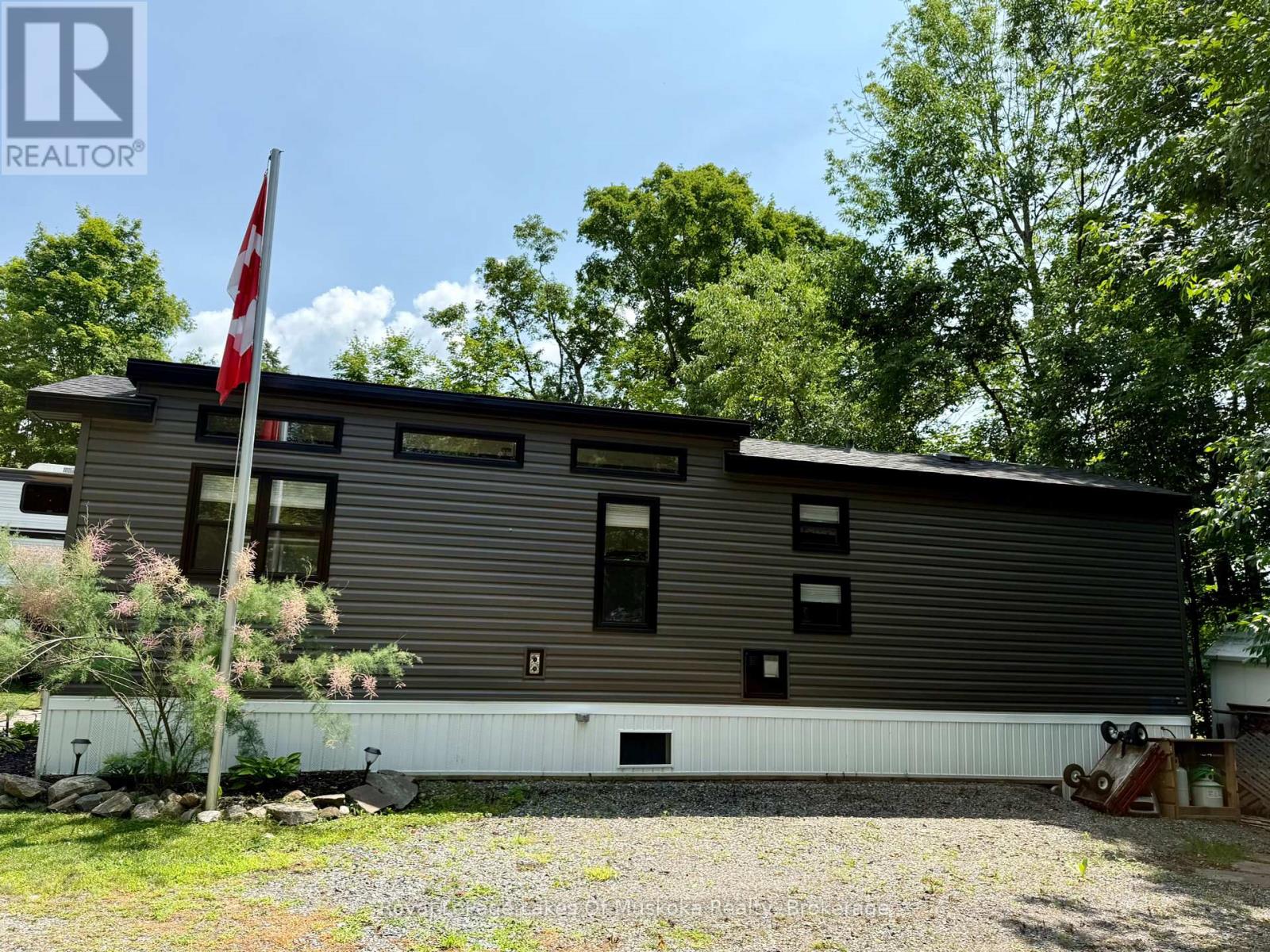Lot 41 - 1005 Stephens Bay Road, Bracebridge, Ontario  P1L 1X2 - Photo 4 - X12300534