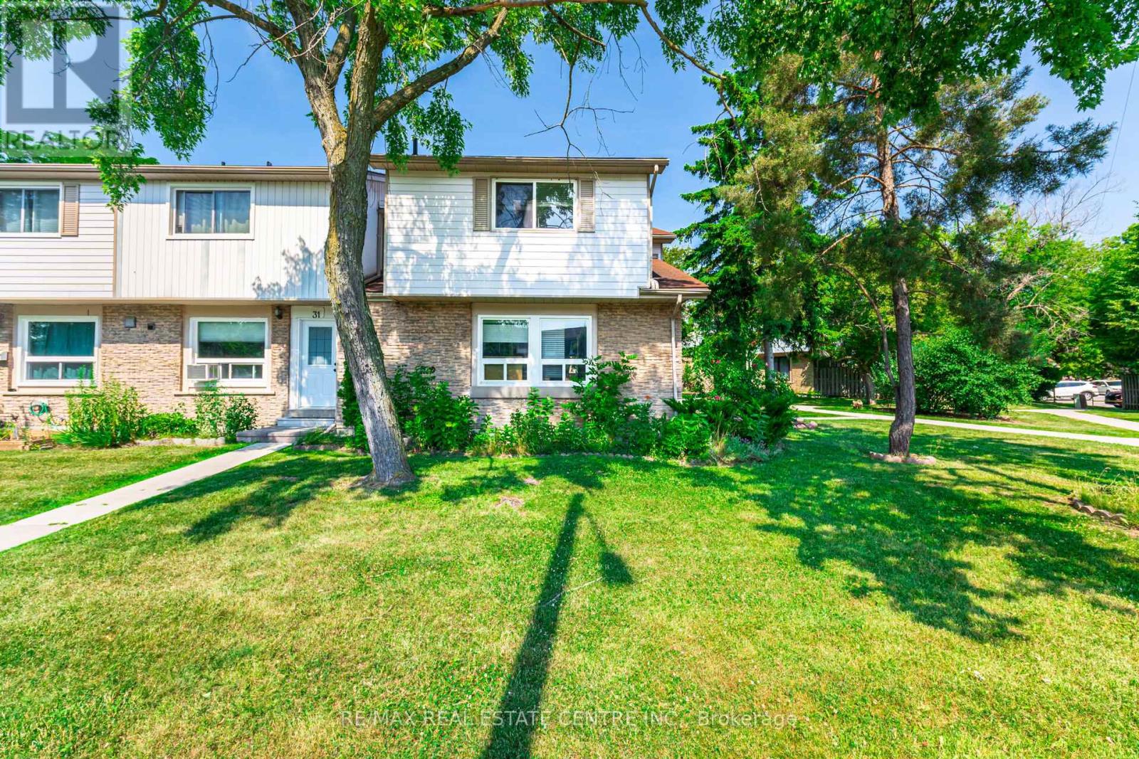Property at 30 - 6540 FALCONER DRIVE image 2