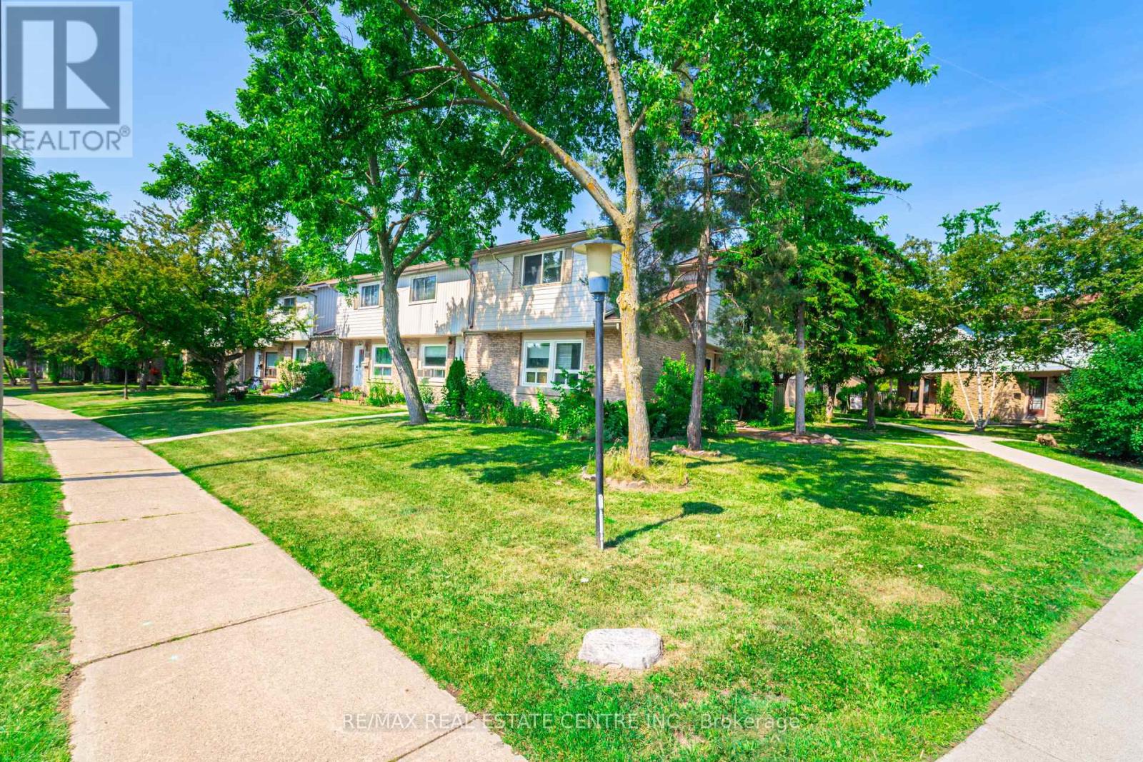 Property at 30 - 6540 FALCONER DRIVE image 3