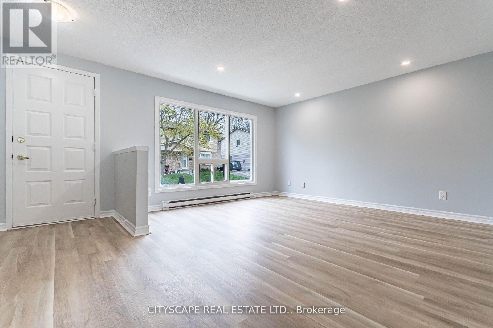8 - 20 Mayfield Avenue, Waterloo, Ontario  N2J 4M5 - Photo 11 - X12300438