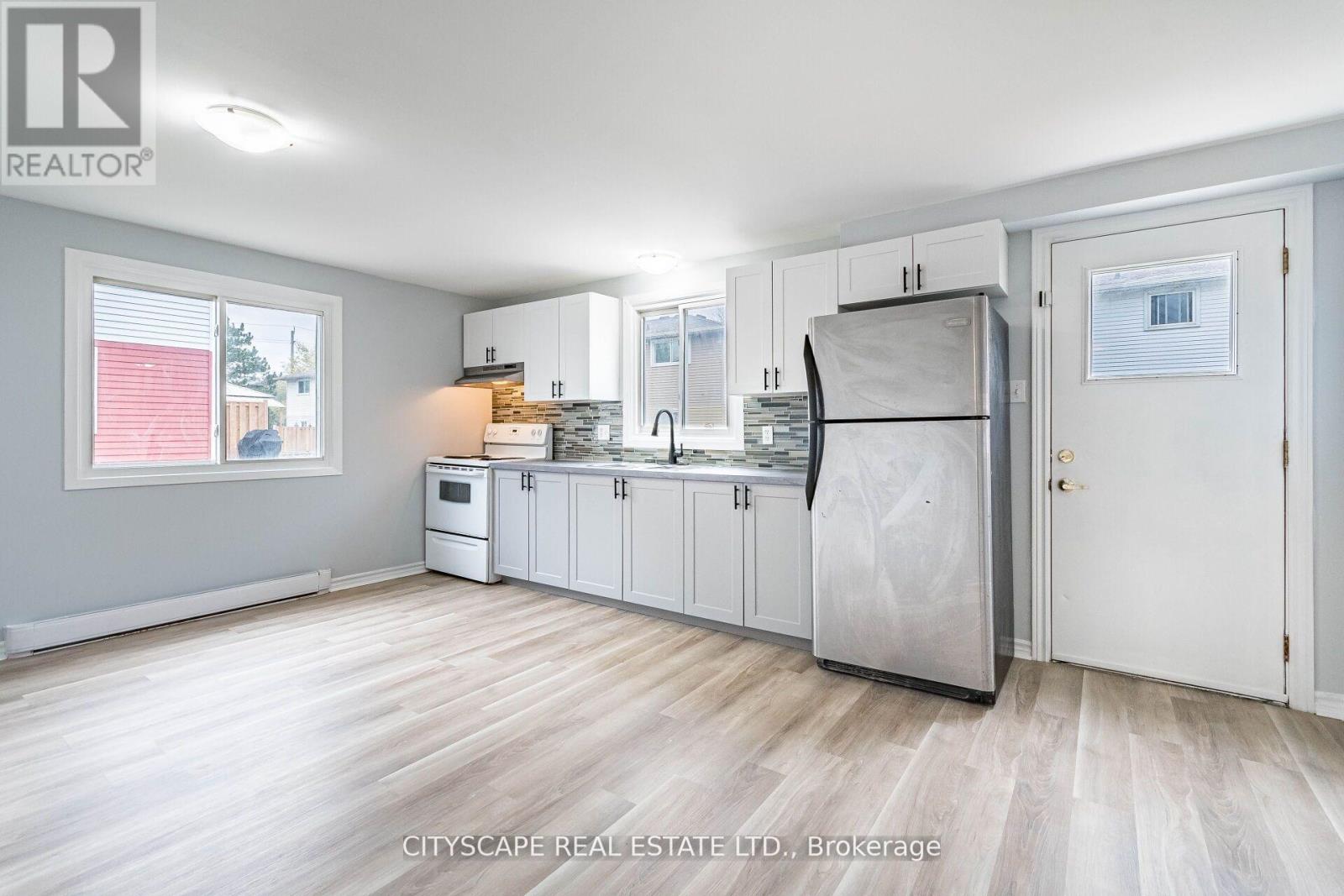 8 - 20 Mayfield Avenue, Waterloo, Ontario  N2J 4M5 - Photo 15 - X12300438