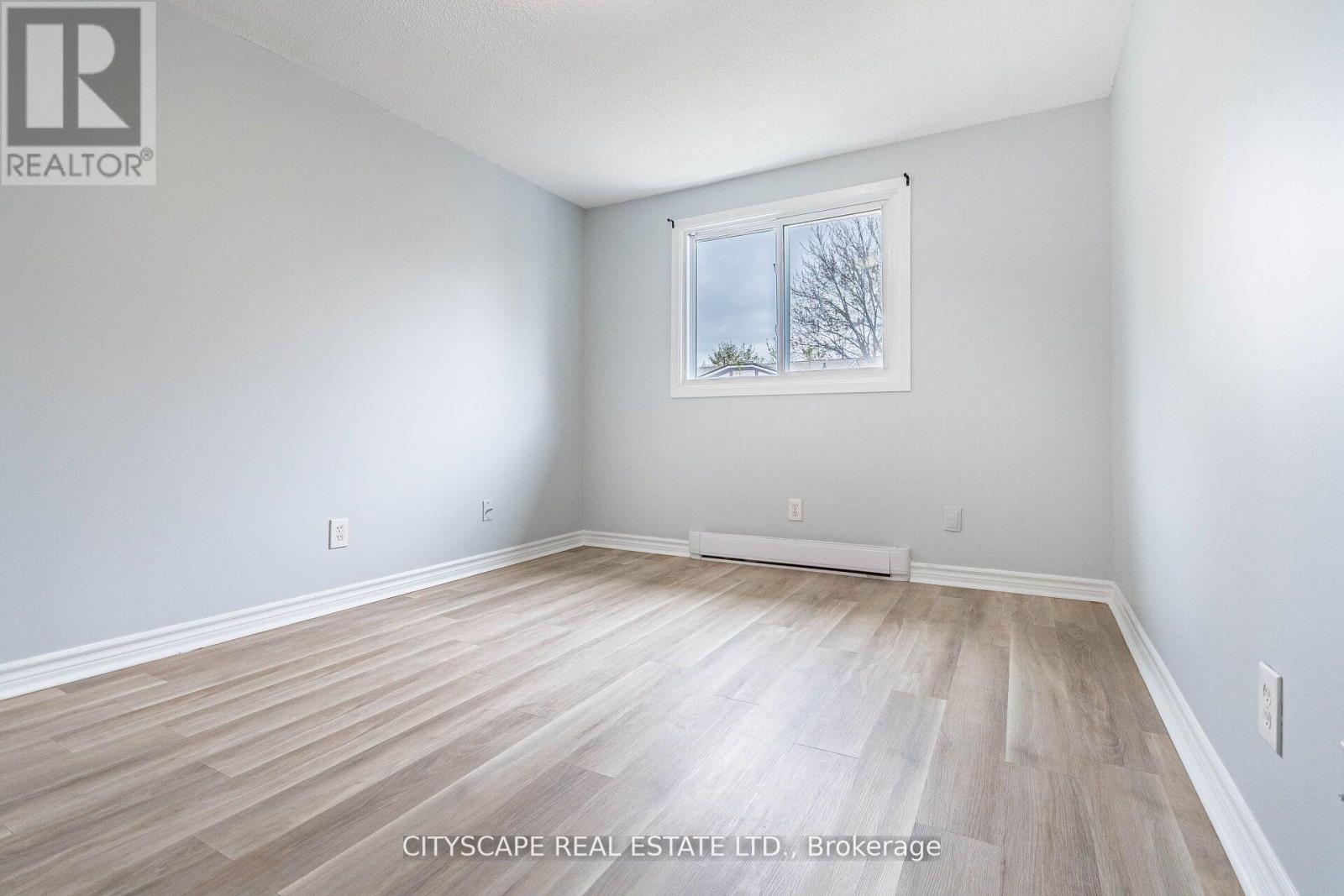 8 - 20 Mayfield Avenue, Waterloo, Ontario  N2J 4M5 - Photo 35 - X12300438