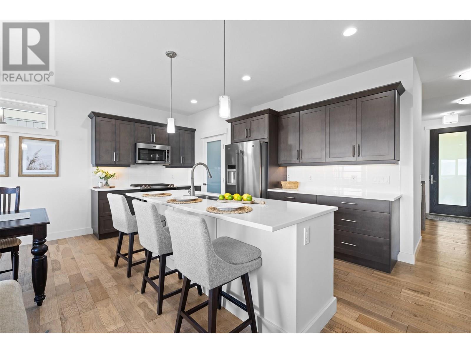 1590 Winter Lane, Kelowna, British Columbia  V1P 1T2 - Photo 7 - 10356584