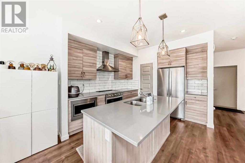 Property at 673 Aquitania Boulevard W image 3