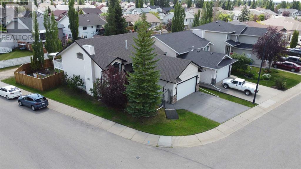 Property at 4 Duval Close image 3