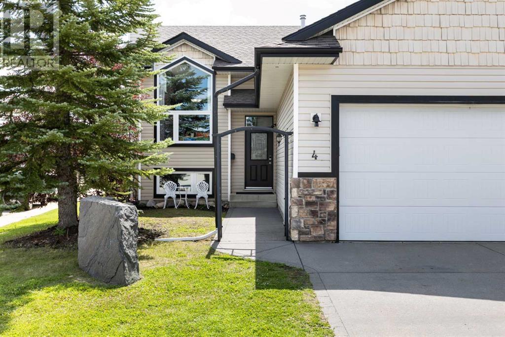 Property at 4 Duval Close image 1
