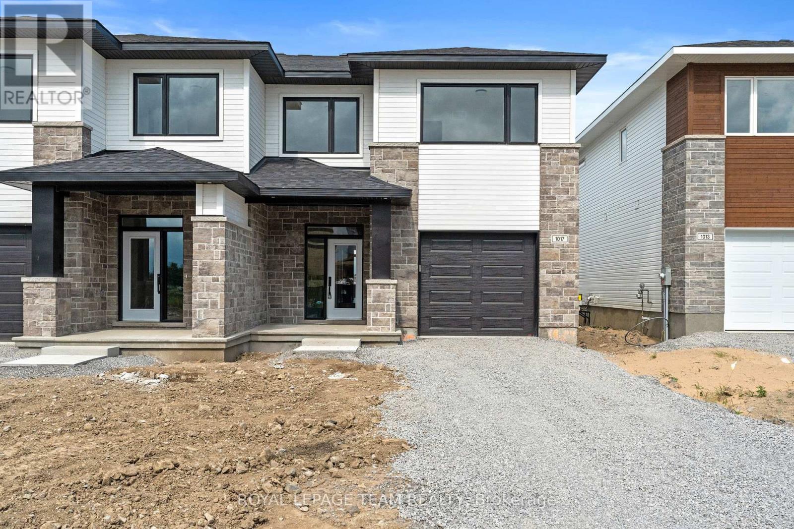 Property at 1017 MOORE STREET image 1