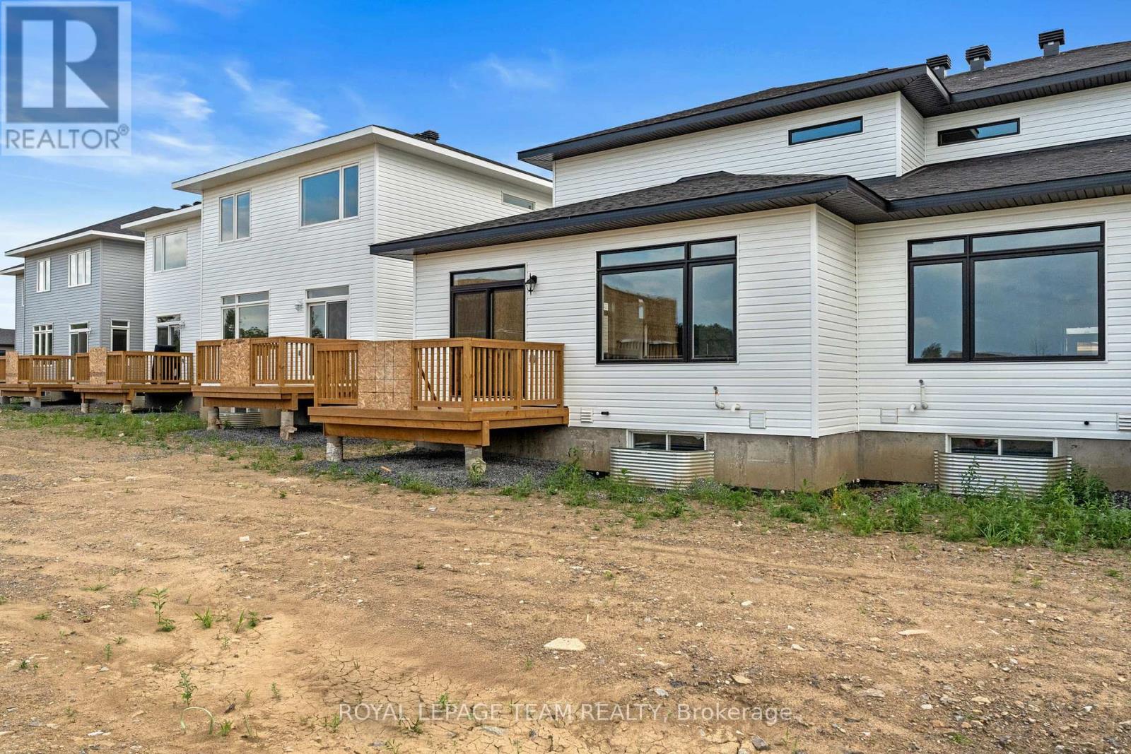 1017 Moore Street, Brockville, Ontario  K6V 7N1 - Photo 48 - X12300638