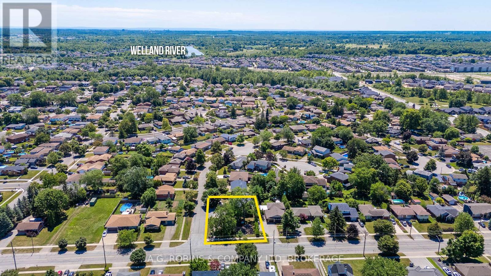 423 Fitch Street, Welland, Ontario  L3C 4W7 - Photo 3 - X12300656