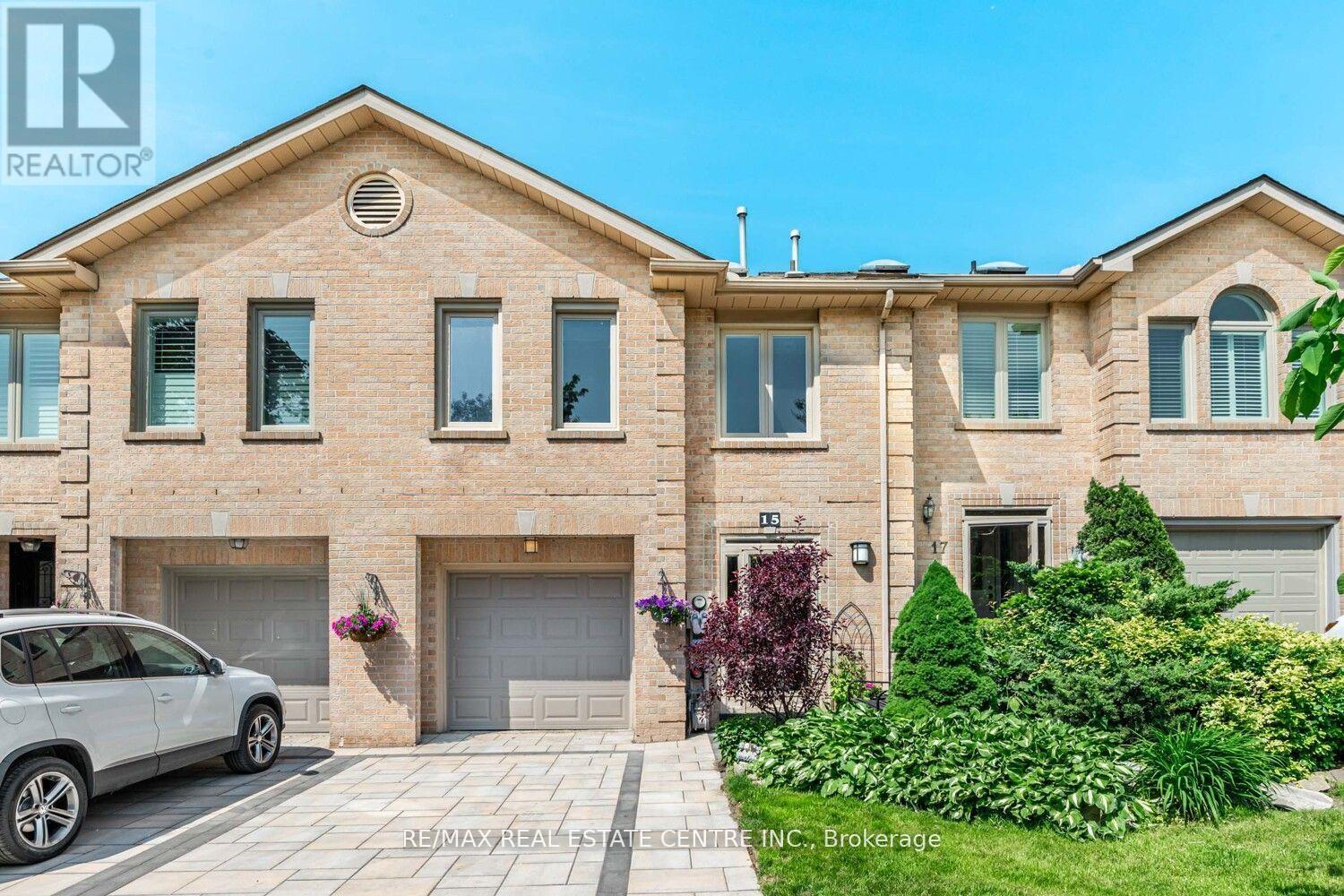 Property at 15 ROCKINGHAM COURT image 1