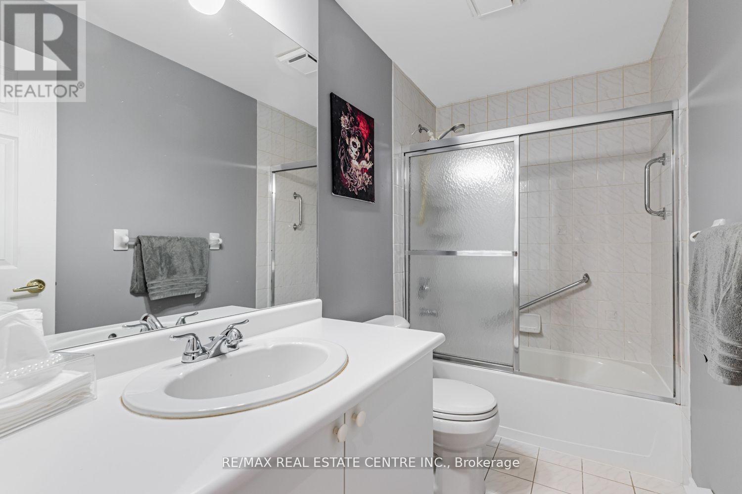 15 Rockingham Court, Markham, Ontario  L3T 7R8 - Photo 25 - N12300497