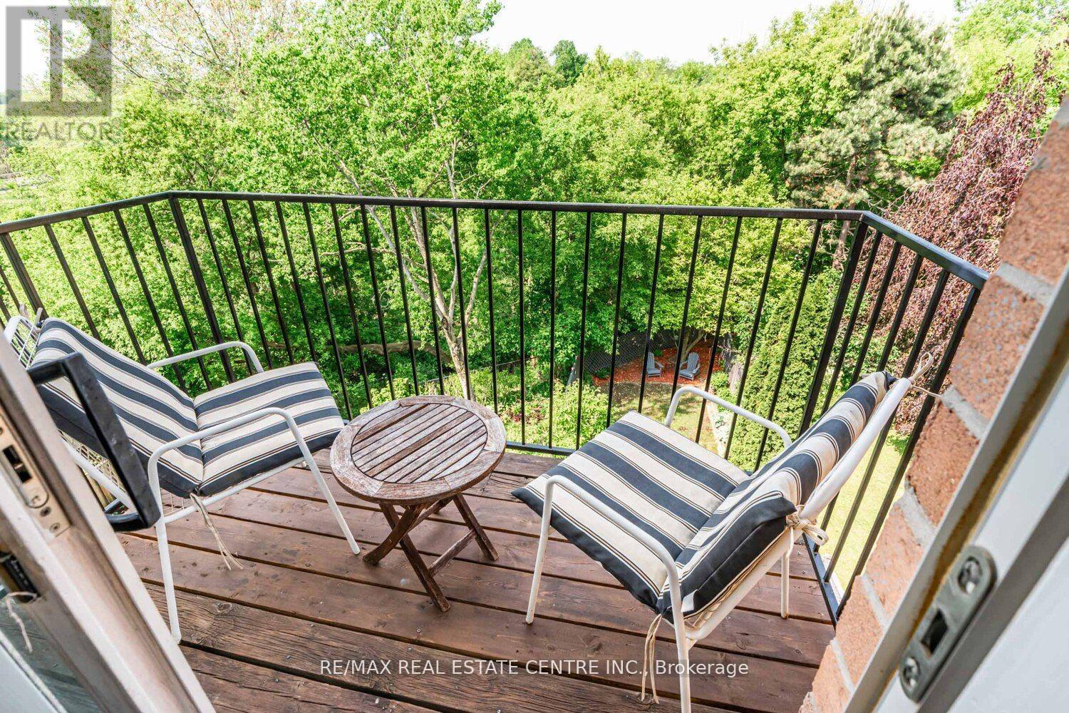 15 Rockingham Court, Markham, Ontario  L3T 7R8 - Photo 27 - N12300497