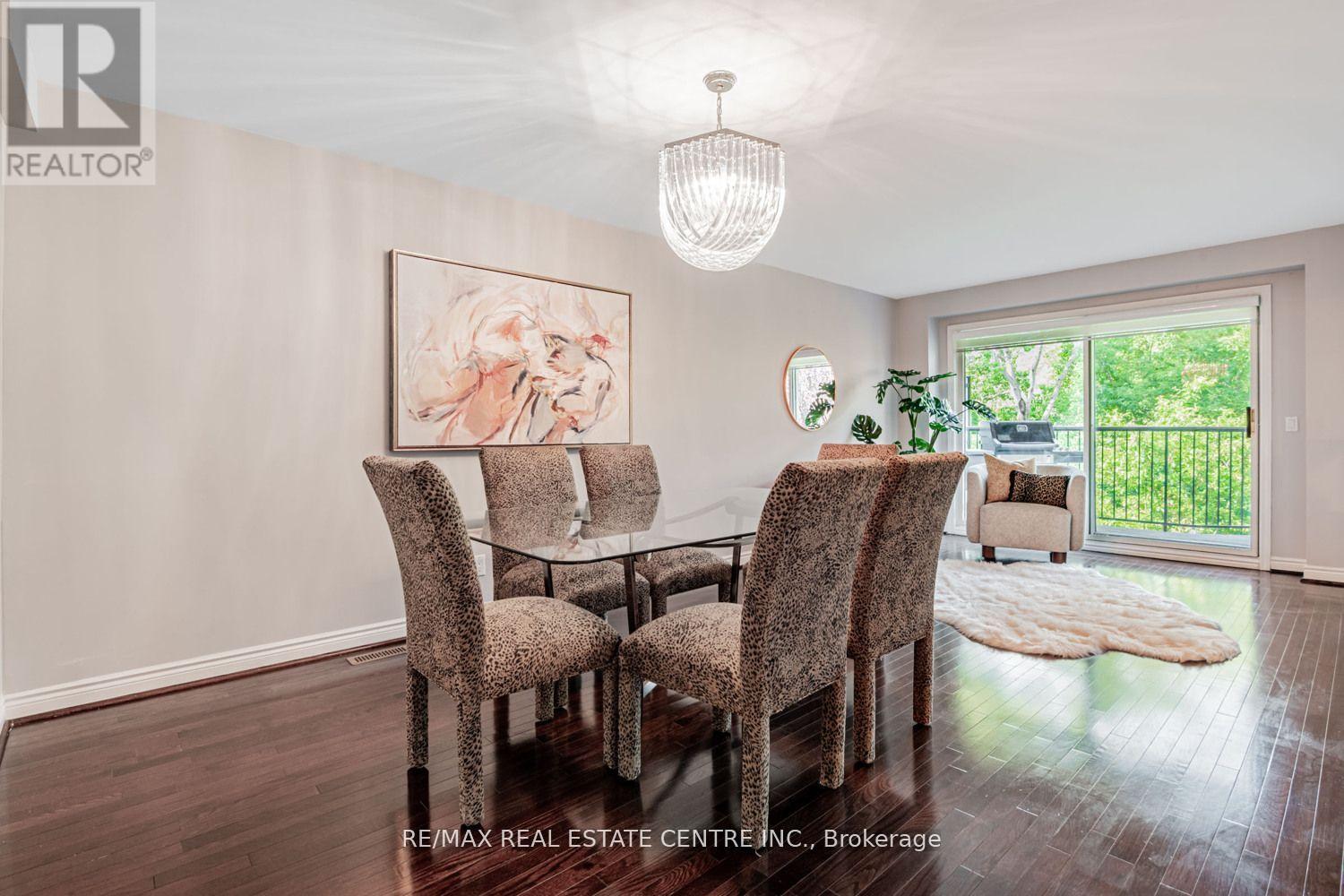 Property at 15 ROCKINGHAM COURT image 5