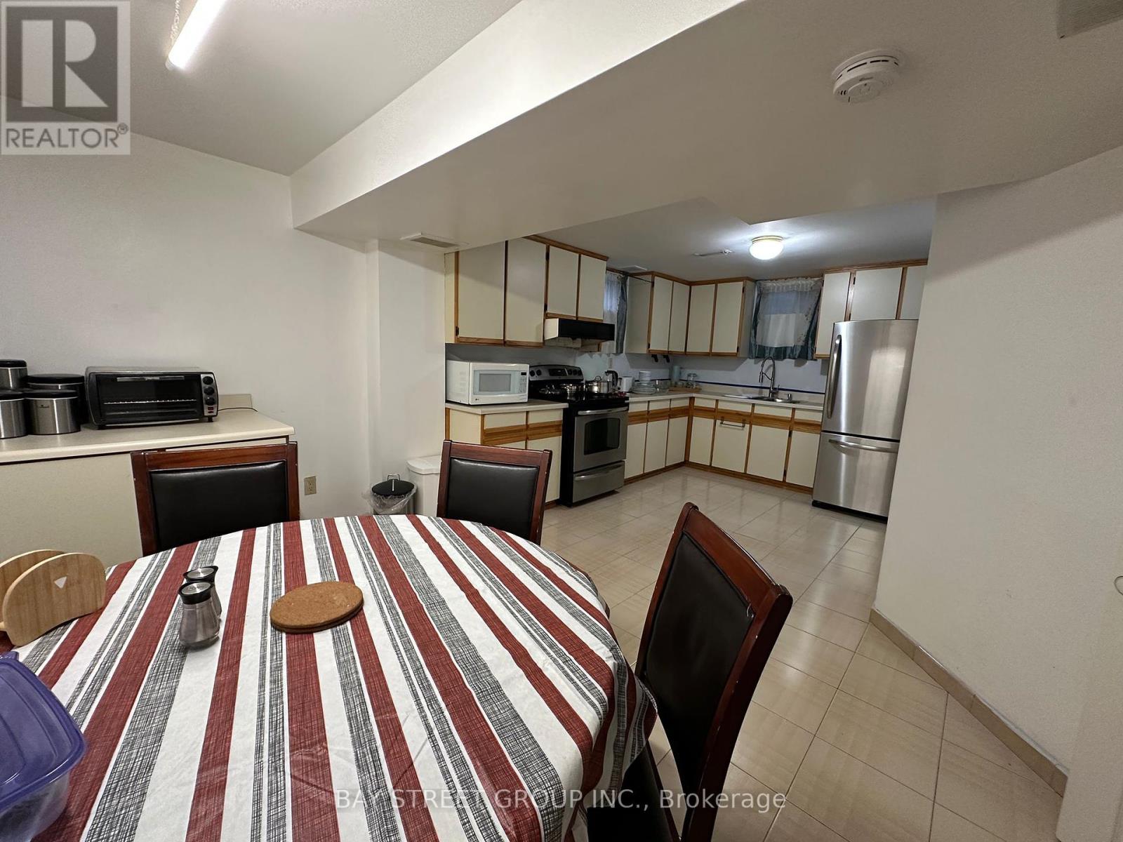 Basemant - 20 Ashdown Crescent, Richmond Hill, Ontario  L4B 1Z4 - Photo 2 - N12300528