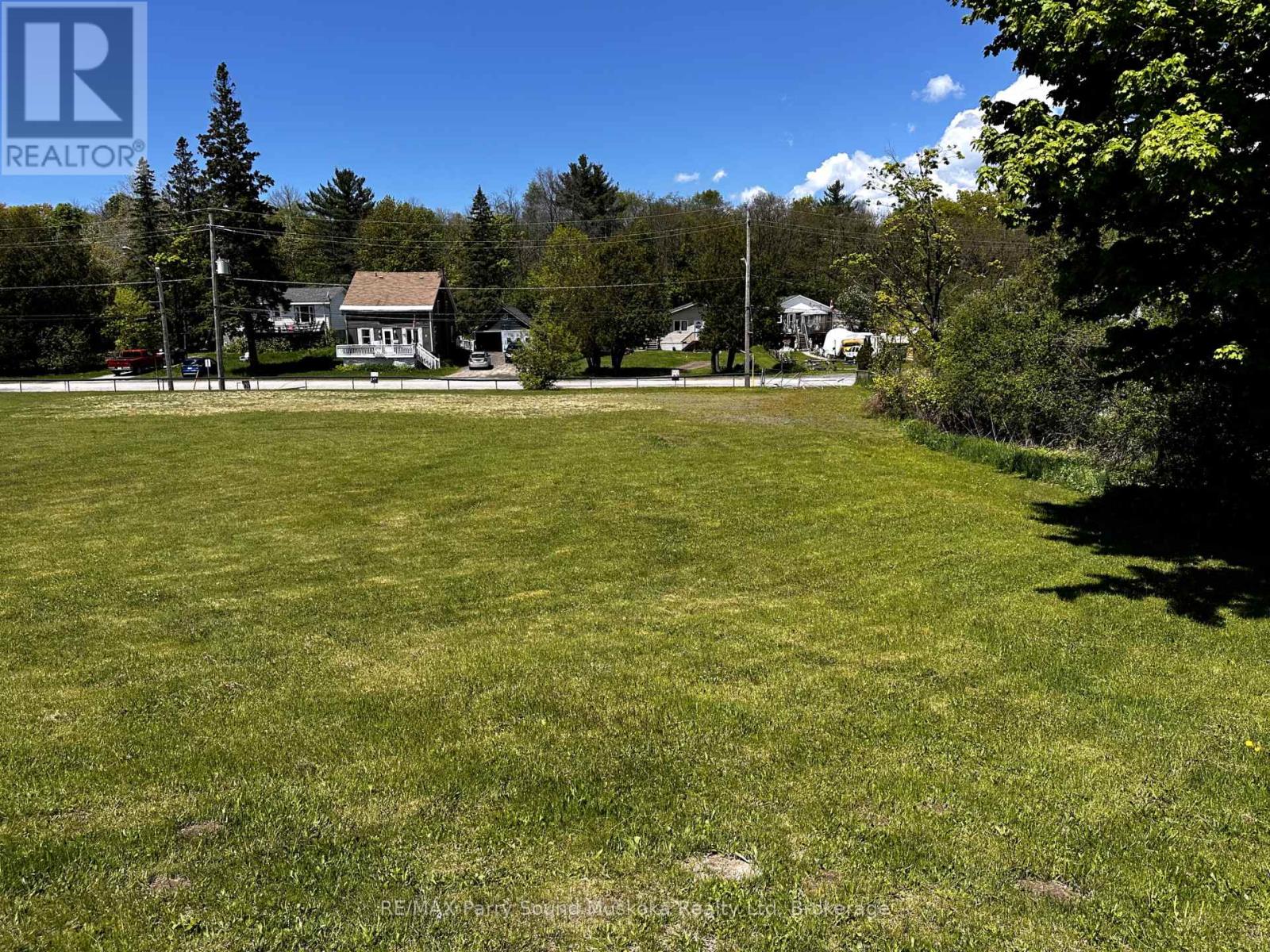 Lot 32 Beaver Street, Parry Sound, Ontario  P2A 2R1 - Photo 4 - X12300666