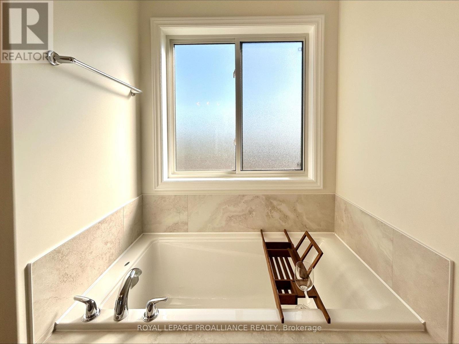 14 Peace River Street, Belleville, Ontario  K8N 0V6 - Photo 18 - X12300624