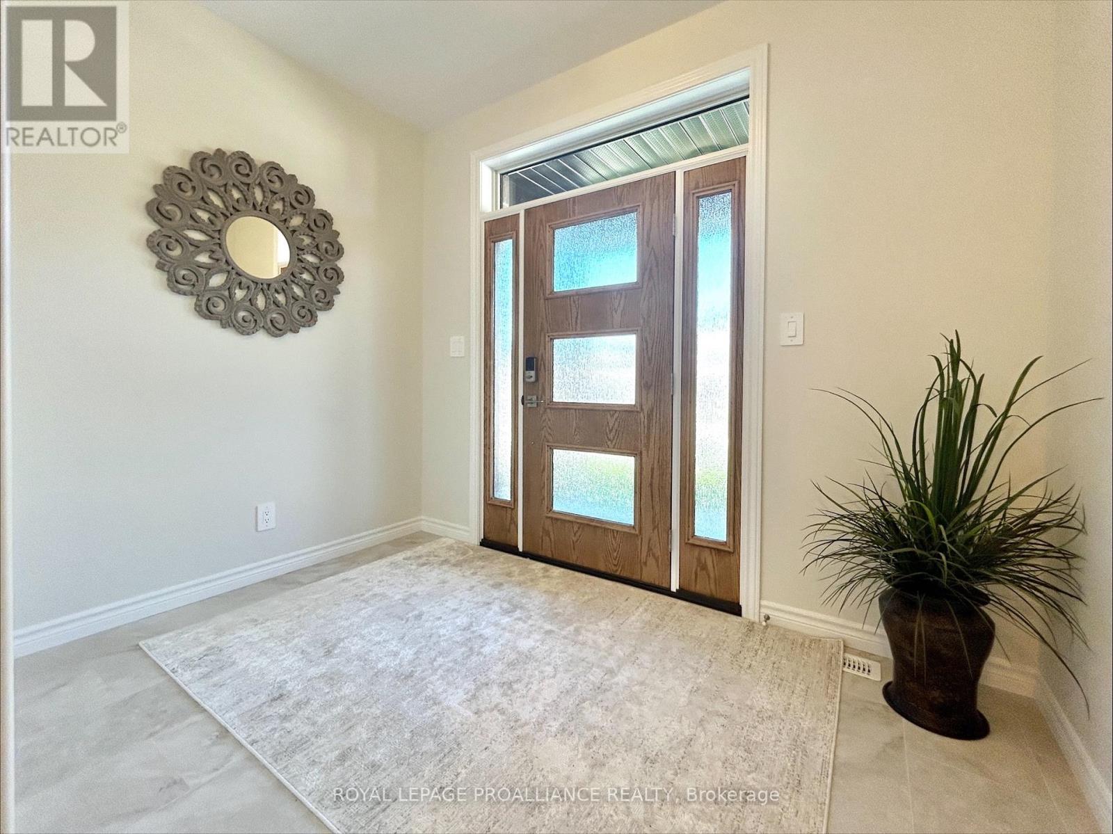 14 Peace River Street, Belleville, Ontario  K8N 0V6 - Photo 3 - X12300624