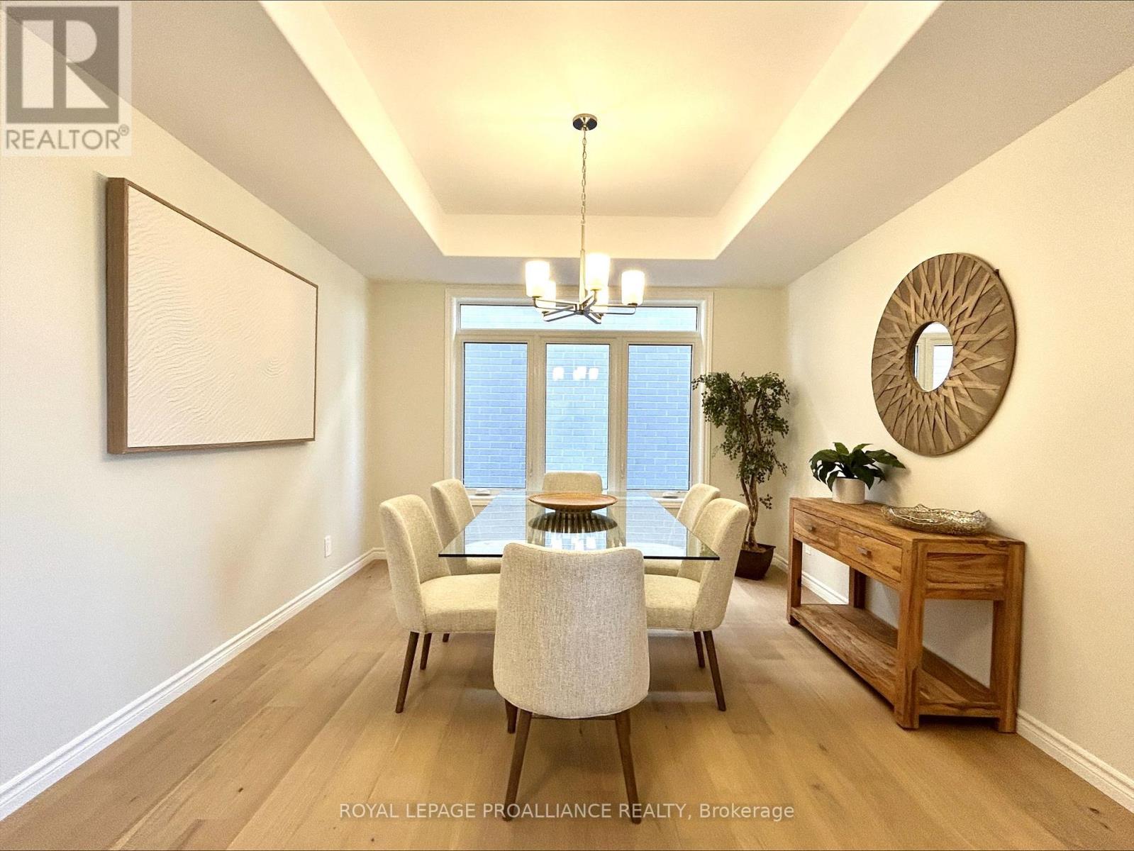 14 Peace River Street, Belleville, Ontario  K8N 0V6 - Photo 5 - X12300624