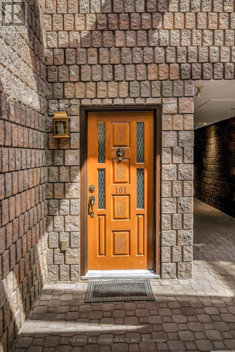 101 - 200 East Street S, Kawartha Lakes, Ontario  K0M 1A0 - Photo 11 - X12300631