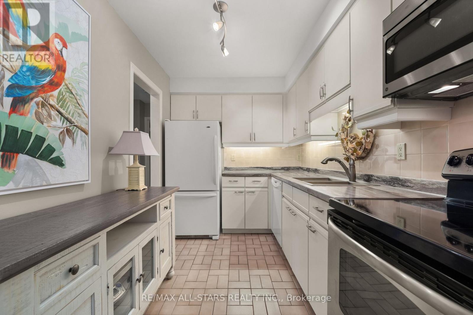 101 - 200 East Street S, Kawartha Lakes, Ontario  K0M 1A0 - Photo 20 - X12300631